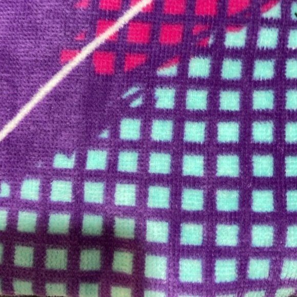 Gatorade Glitched Towel - Picture 11 of 12